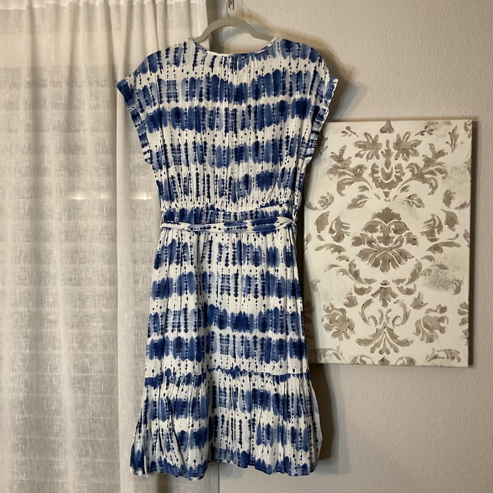 GAP Factory Blue and White Tie-Dye V-Neck Midi Dress with Waist Tie - Picture 4 of 8